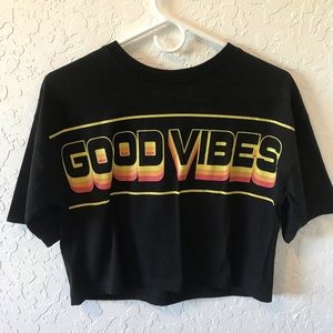 Good Vibes cropped T-shirt